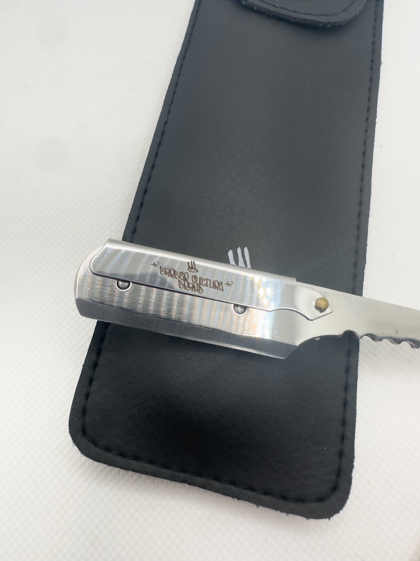 WOODEN HANDLE BCB STRAIGHT RAZORS