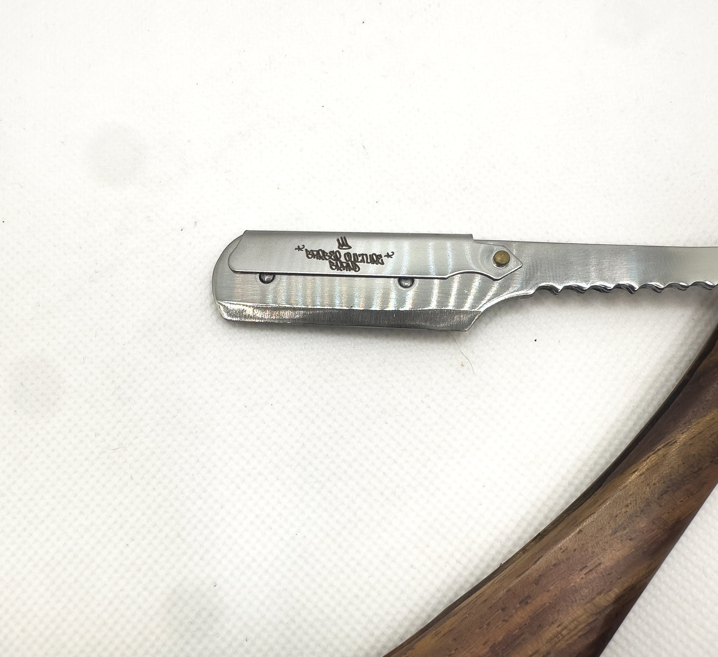 WOODEN HANDLE BCB STRAIGHT RAZORS